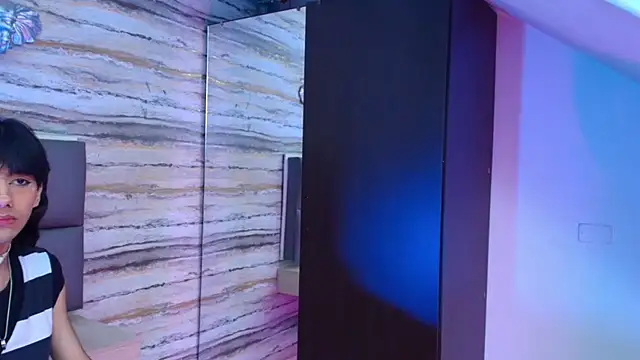 Snapshot of Lovers_21 chatting on November 19, 2025, 3:39 am Lovers 21 online show from November 19, 2025, 3:39 am