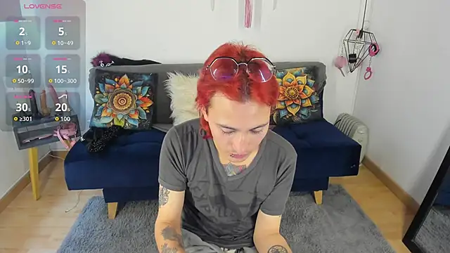 Moon Fox online show from November 9, 2025, 5:00 pm