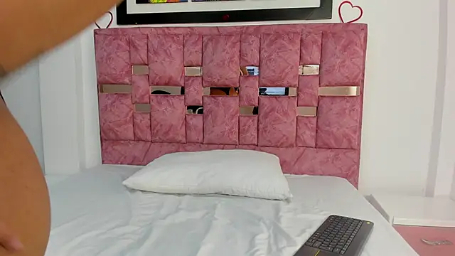 Snapshot of abella_lov chatting on October 16, 2025, 12:17 pm abella lov online show from October 16, 2025, 12:17 pm