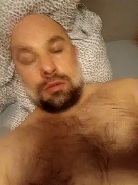 CristalDad online show from October 8, 2025, 11:24 pm