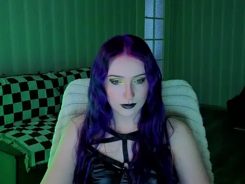 Snapshot of violet-siren-x chatting on June 16, 2026, 11:57 am violet-siren-x online show from June 16, 2026, 11:57 am