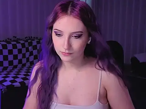 Snapshot of violet-siren-x chatting on July 15, 2026, 1:16 pm violet-siren-x online show from July 15, 2026, 1:16 pm
