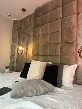 ChloeRosses online show from April 6, 2026, 2:20 am