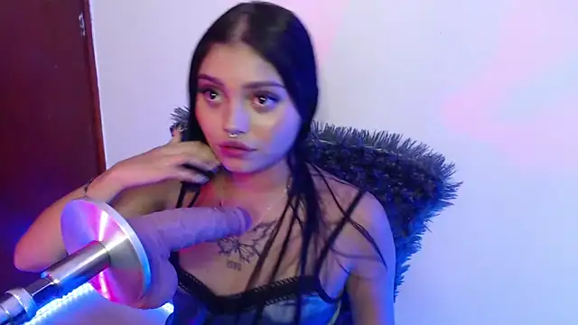 AnalyMilles online show from February 19, 2026, 12:28 am