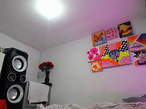 Nahomyyy online show from October 11, 2025, 11:42 am