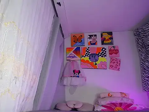 Nahomyyy online show from February 2, 2026, 12:15 pm