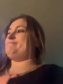 BuzzBunni69 online show from September 25, 2025, 9:13 am