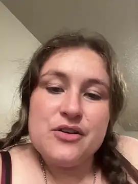 BuzzBunni69 online show from April 14, 2026, 5:41 pm