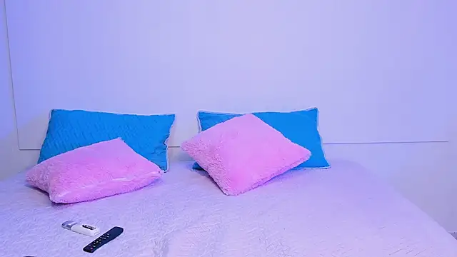 Snapshot of Honey_sweett_ chatting on October 21, 2025, 9:48 pm Honey sweett online show from October 21, 2025, 9:48 pm