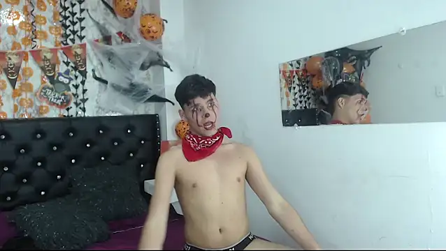 Aaron Foxxx online show from October 16, 2025, 10:55 pm