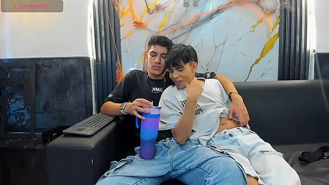 Stiben boy online show from October 31, 2025, 7:48 pm