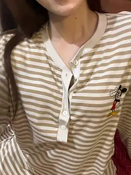 Quynhbabysexy online show from March 27, 2026, 6:08 am