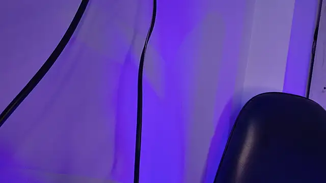 miamiller188 online show from November 18, 2025, 11:15 pm