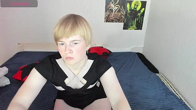 Cattie w  online show from November 11, 2025, 1:16 am