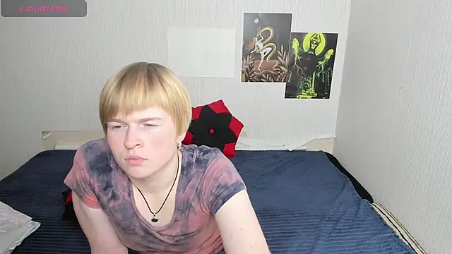 Cattie w  online show from November 25, 2025, 1:16 am