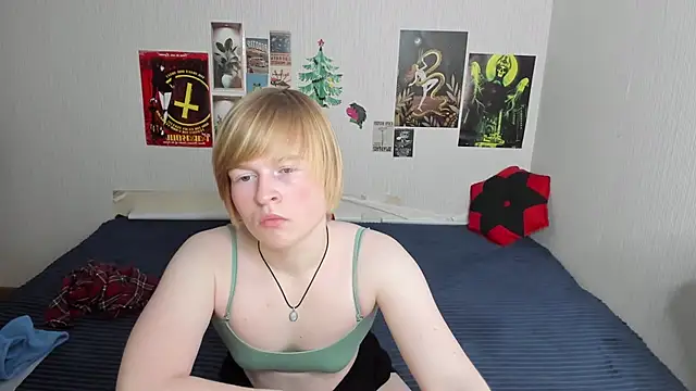 Cattie w  online show from March 28, 2026, 1:16 am