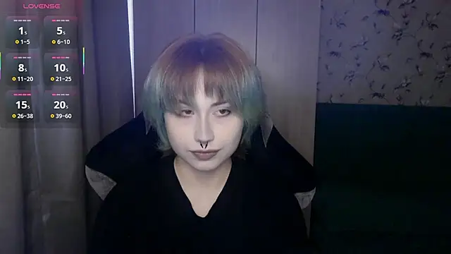 Snapshot of LeisaHopperstad chatting on May 4, 2026, 12:12 pm LeisaHopperstad online show from May 4, 2026, 12:12 pm