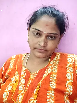 navyasree143 online show from October 1, 2025, 3:23 am