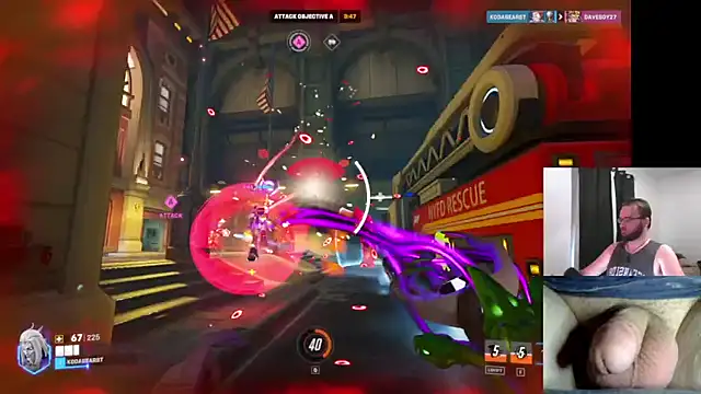 Snapshot of bear8t chatting on November 14, 2025, 5:00 pm bear8t online show from November 14, 2025, 5:00 pm