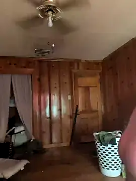 Snapshot of bear8t chatting on February 12, 2026, 8:26 pm bear8t online show from February 12, 2026, 8:26 pm