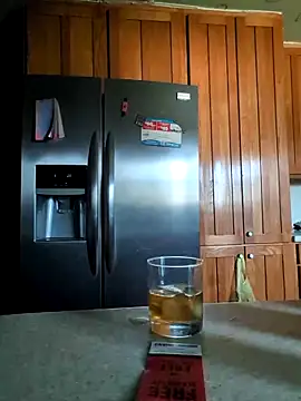 Snapshot of bear8t chatting on February 21, 2026, 9:49 pm bear8t online show from February 21, 2026, 9:49 pm