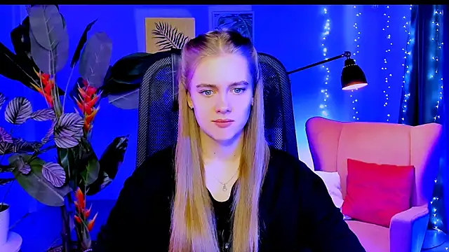 JuneWoods online show from March 4, 2026, 7:25 am