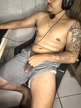 Snapshot of gtzmoreno chatting on March 5, 2026, 6:42 am gtzmoreno online show from March 5, 2026, 6:42 am