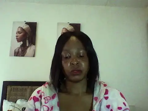 Snapshot of Blacksashaxx chatting on November 3, 2025, 12:17 pm Blacksashaxx online show from November 3, 2025, 12:17 pm