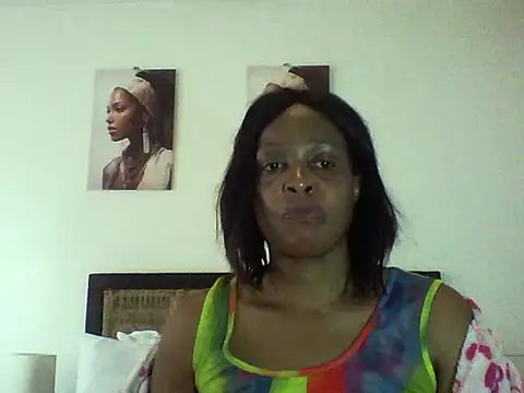 Snapshot of Blacksashaxx chatting on November 17, 2025, 12:22 pm Blacksashaxx online show from November 17, 2025, 12:22 pm