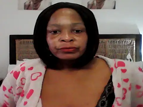 Blacksashaxx online show from May 6, 2026, 7:24 am