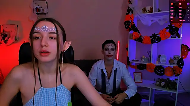 Snapshot of leslie_bird chatting on October 31, 2025, 8:59 am leslie bird online show from October 31, 2025, 8:59 am