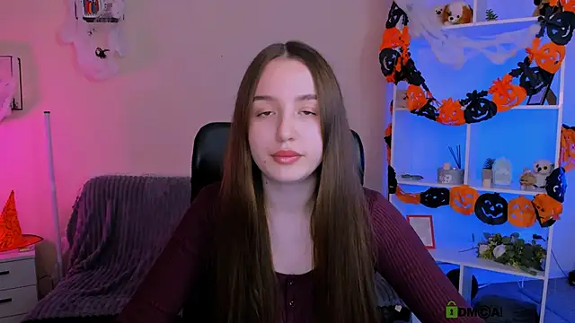 Snapshot of leslie_bird chatting on November 1, 2025, 10:17 am leslie bird online show from November 1, 2025, 10:17 am