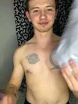 KirilStella online show from October 7, 2025, 7:11 pm