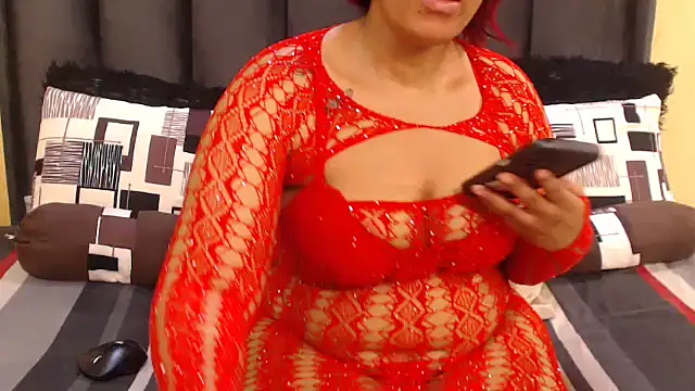Snapshot of CurvyQueenx2 chatting on July 26, 2026, 3:52 pm CurvyQueenx2 online show from July 26, 2026, 3:52 pm