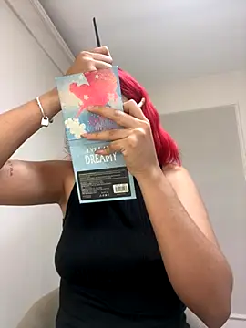 Snapshot of theladymonserrateshow chatting on November 11, 2025, 11:54 am theladymonserrateshow online show from November 11, 2025, 11:54 am