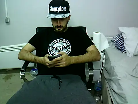 Snapshot of krerem chatting on November 2, 2025, 2:30 pm krerem online show from November 2, 2025, 2:30 pm