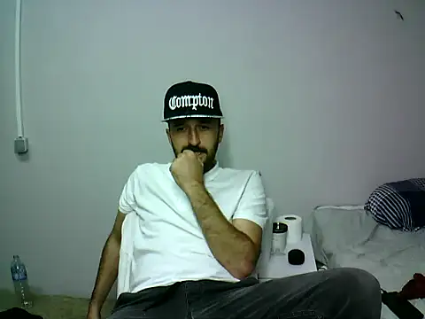 Snapshot of krerem chatting on November 8, 2025, 2:06 pm krerem online show from November 8, 2025, 2:06 pm