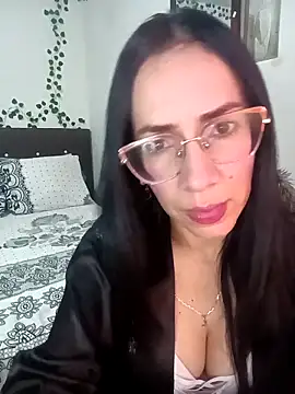 YaraDuartee online show from March 5, 2026, 11:56 pm