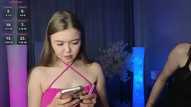 Snapshot of TwixieGuo chatting on November 1, 2025, 10:17 am TwixieGuo online show from November 1, 2025, 10:17 am