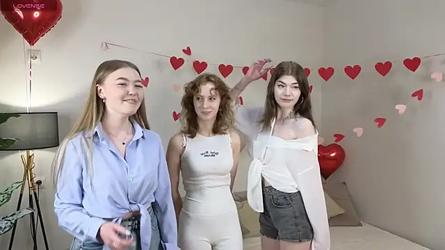 Snapshot of TwixieGuo chatting on February 15, 2026, 12:25 pm TwixieGuo online show from February 15, 2026, 12:25 pm