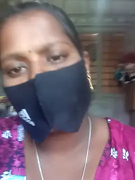 Snapshot of Tamil_Hot_Sandy chatting on November 26, 2025, 5:52 am Tamil Hot Sandy online show from November 26, 2025, 5:52 am