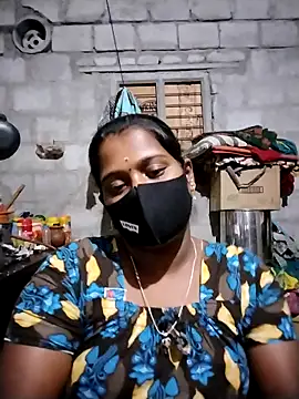 Snapshot of Tamil_Hot_Sandy chatting on November 30, 2025, 5:39 pm Tamil Hot Sandy online show from November 30, 2025, 5:39 pm