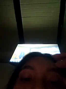 Snapshot of CharlotteAndSimon chatting on February 25, 2026, 4:11 am CharlotteAndSimon online show from February 25, 2026, 4:11 am