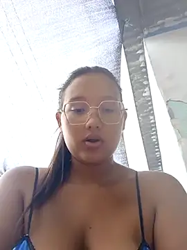 young dairy01 online show from November 23, 2025, 11:32 am