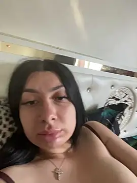Romina6 online show from June 18, 2026, 6:35 am