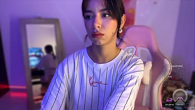 isa martinexxx online show from January 15, 2026, 1:21 am