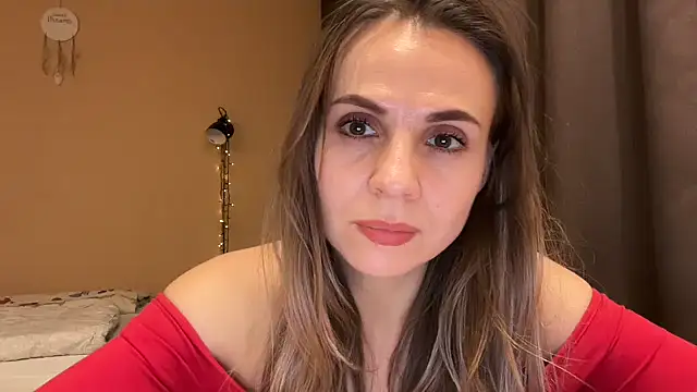 AnnieLove7722 online show from October 12, 2025, 4:50 pm