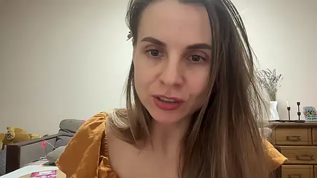 Snapshot of AnnieLove7722 chatting on December 20, 2025, 2:46 pm AnnieLove7722 online show from December 20, 2025, 2:46 pm