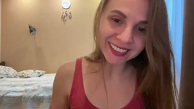 Snapshot of AnnieLove7722 chatting on May 11, 2026, 5:21 pm AnnieLove7722 online show from May 11, 2026, 5:21 pm