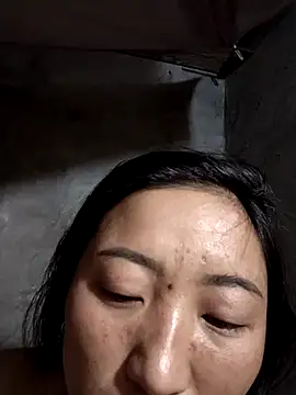 zhen-zo online show from October 26, 2025, 1:55 am